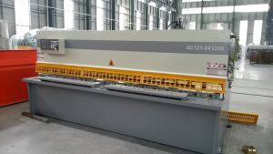 QC12Y hidravlične škarje 8 × 3200
