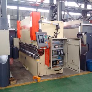 2 osi NC stiskalnice 125 Ton