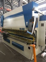 6 -osne CNC stiskalne zavore 4M