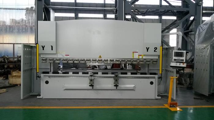 AHYW 160T 4M Metal 4 Axis CNC Pressbrakes with ESA controller