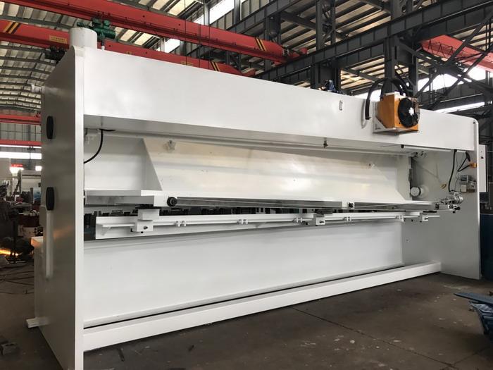 China Yawei made HGS 20mm 6m sheet metal guillotine cutting machine