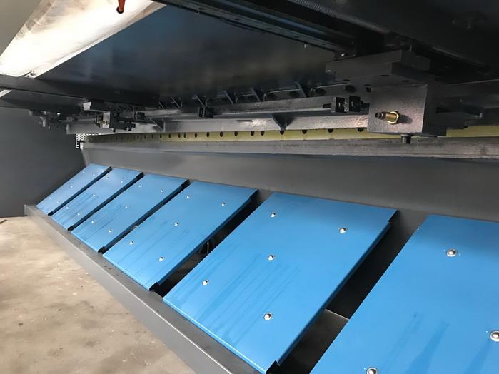AHYW Yawei 6m large sheet metal cutting machine motorized backgauge china supplier