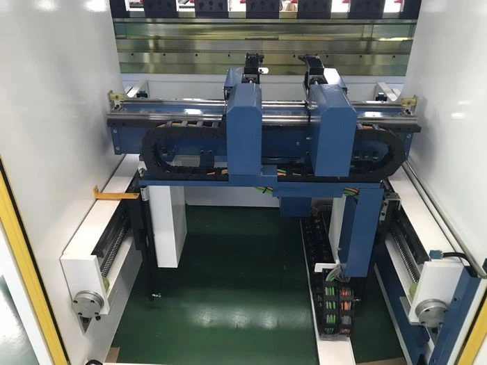 6 axis cnc controlled auto press brake back gauge 40T 4ft bender delem da66t da69t